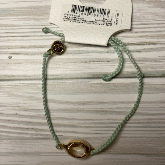 NWT Pura Vida Costa Cowrie Charm Bracelet - Picture 3 of 3